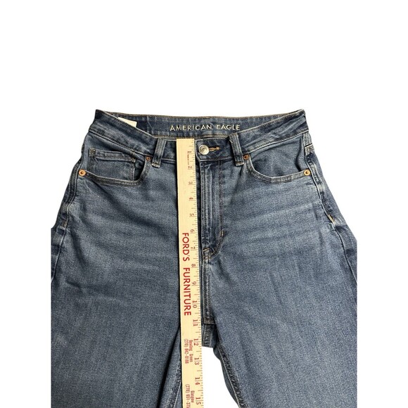 American Eagle Strigid Mom Jeans High Waist Relaxed Fit Tapered Leg Size 6 Long - Picture 6 of 9